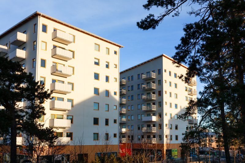 Bild på hus på Hammargatan och Mjölnergatan